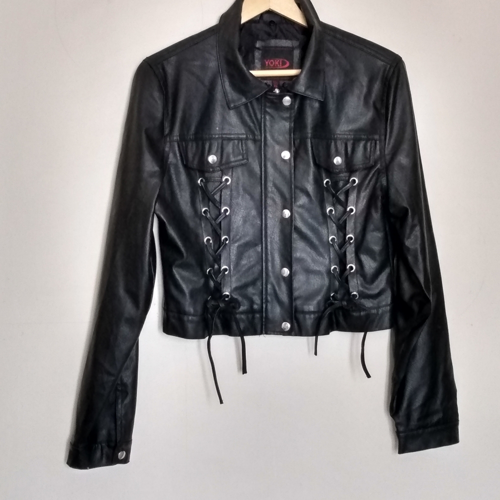 Yoki Black Women's Faux Leather Crop Jacket